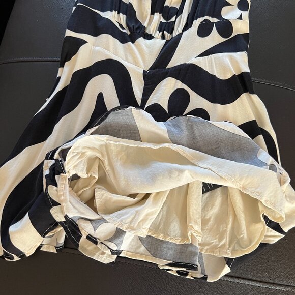 Urban Outfitters Romper - Picture 3 of 3